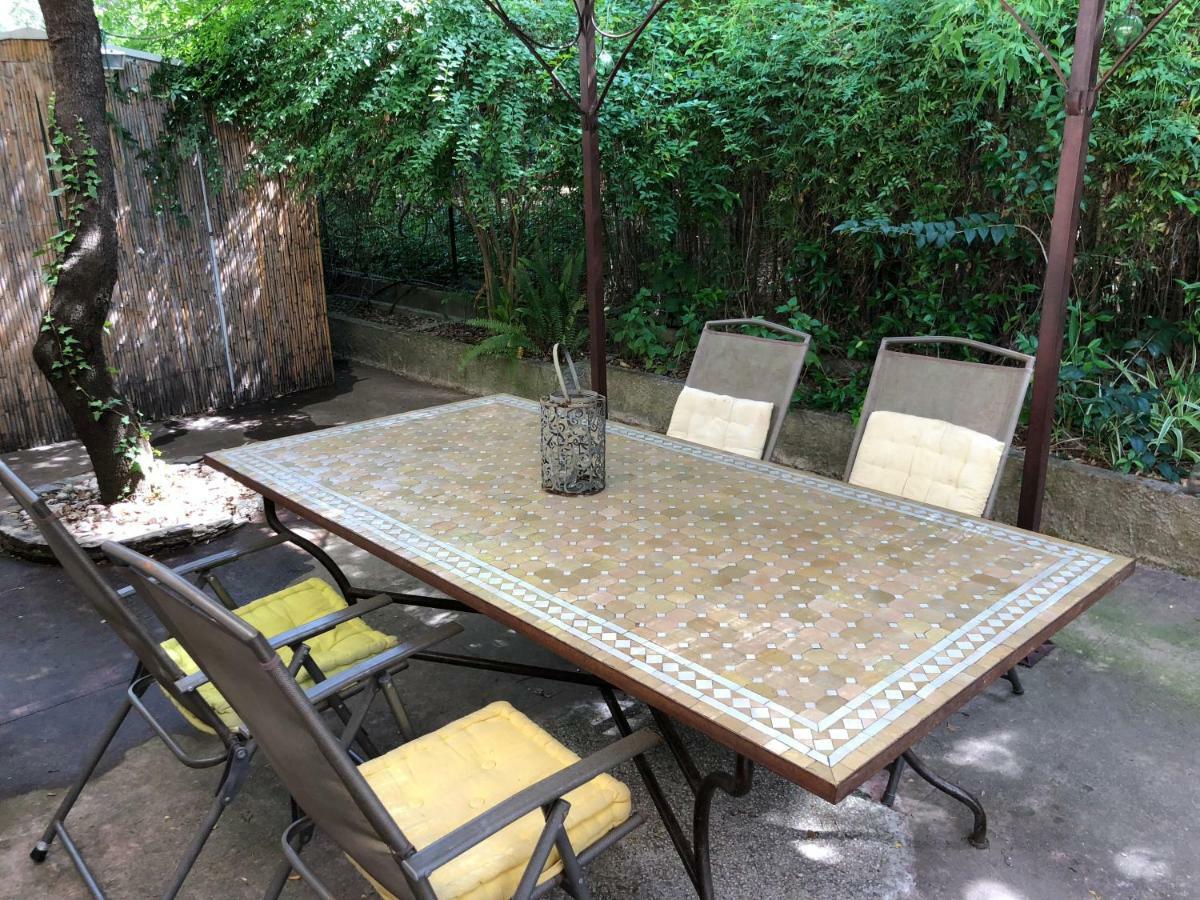 **** Beau T2 de 40 m2, jardin de 70m2, au calme, à 50 mètres de la plage Le Pradet Exterior foto
